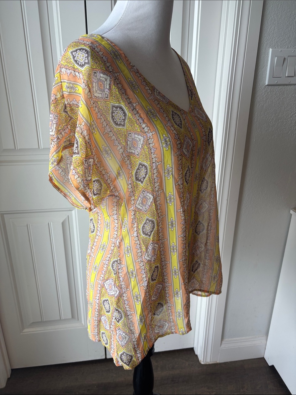 SHOW ME YOUR MUMU Boho Paisley Top in Peach, Yellow - Picture 4 of 7